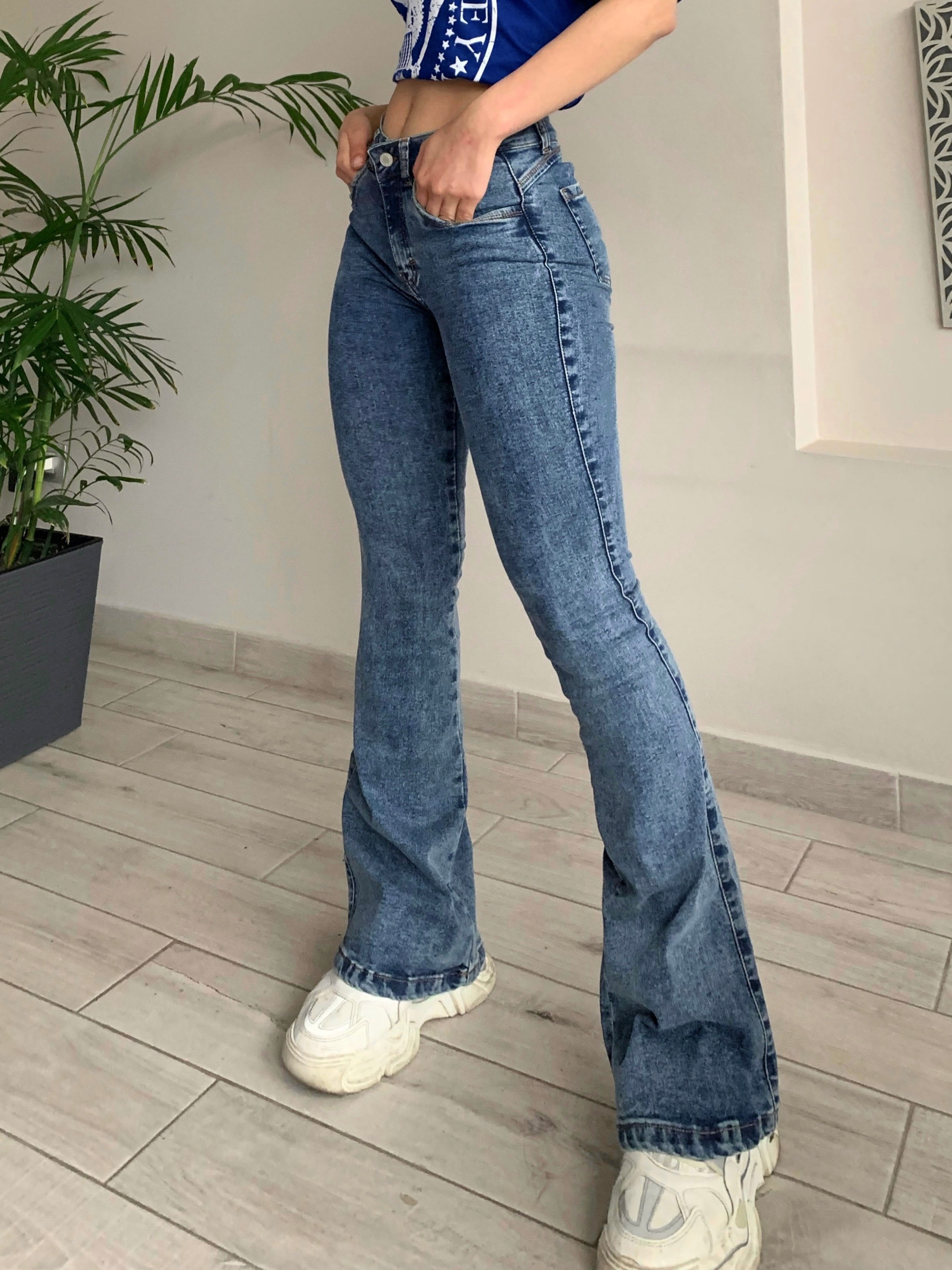 Flare Jean Frosteado Azul