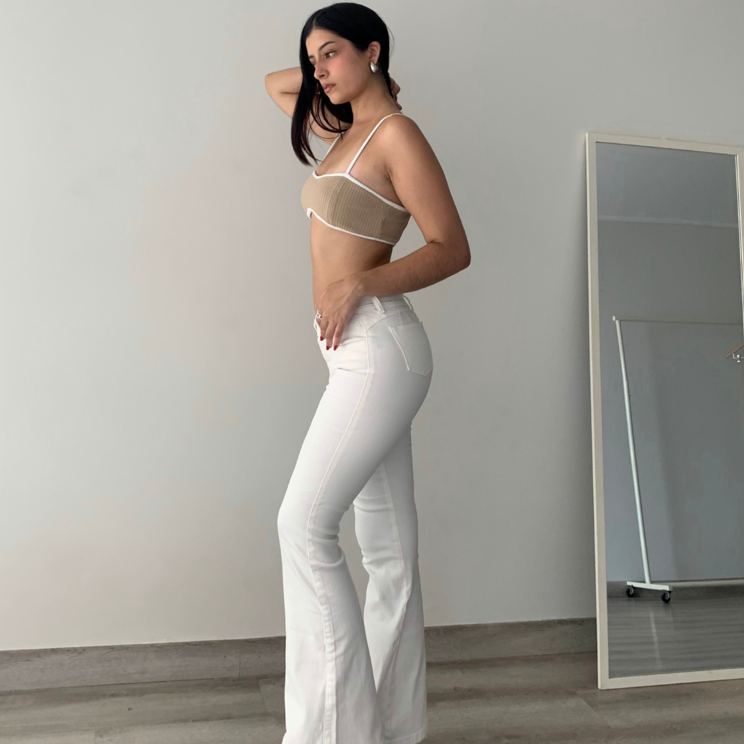 Flare Jean Blanco