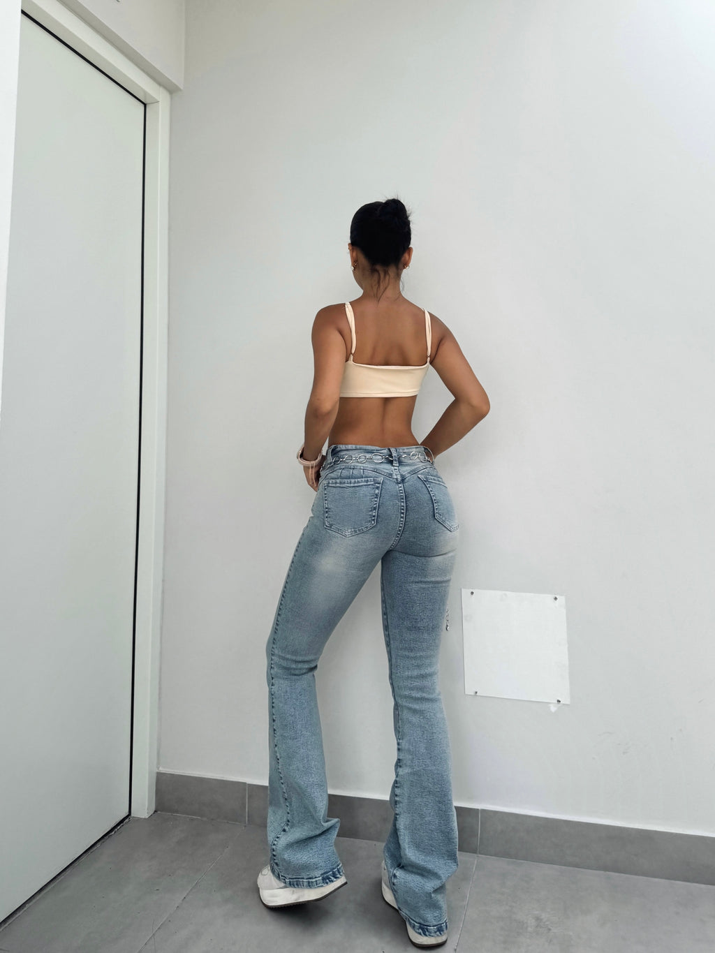 Flare jean frosteado