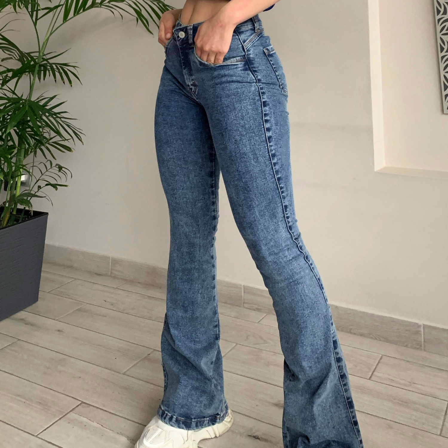 Flare Jean Frosteado Azul